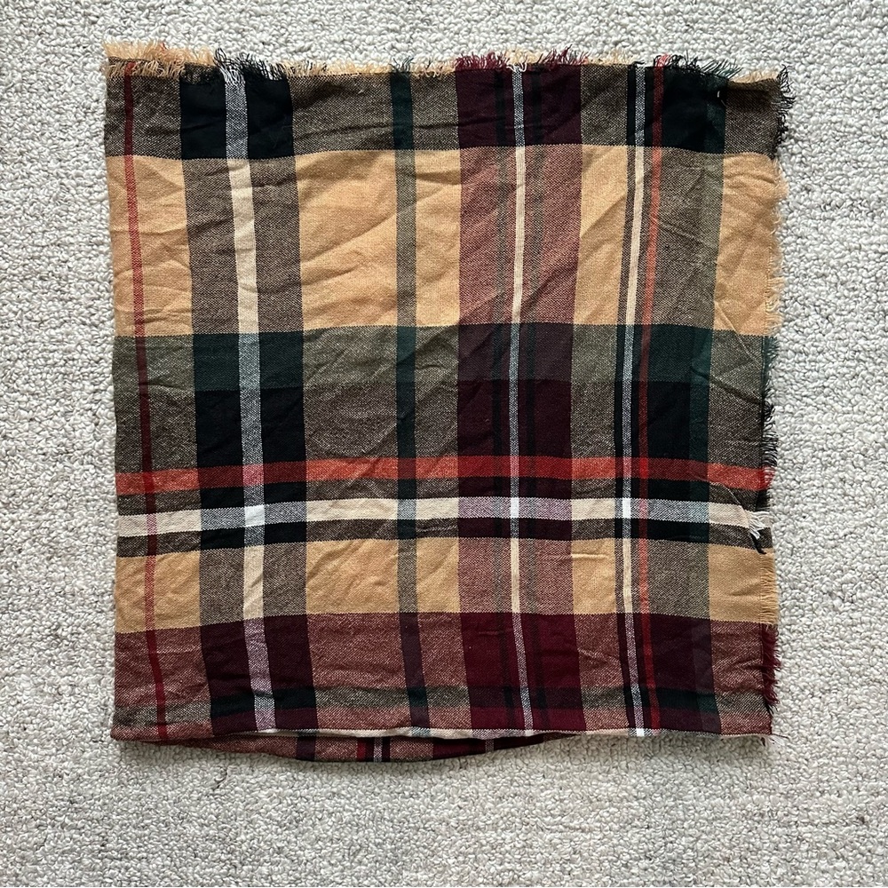 David and Young Plaid Scarf